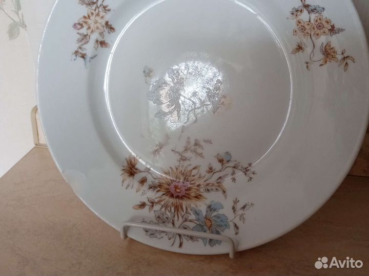 Тарелка с гербом кузнецов