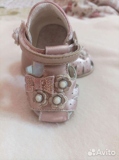 Босоножки для девочки 18 размер