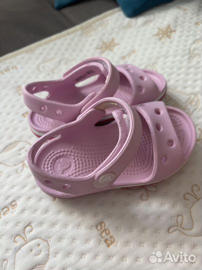 Сандалии для девочки crocs c6