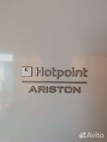 Холодильник бу Аристон