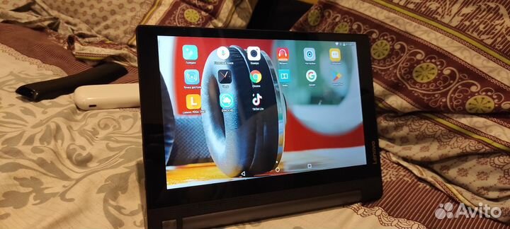 Планшет Levovo Yoga 3