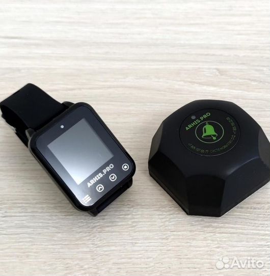 Кнопка вызова официанта, персонала и часы-пейджер