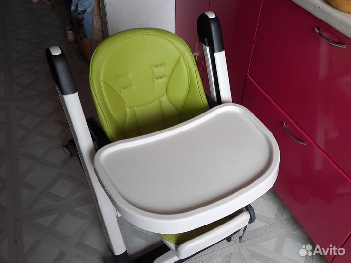 Стульчик для кормления peg perego