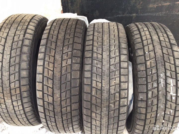 Dunlop Winter Maxx SJ8 235/65 R17 108
