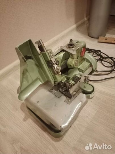 Оверлок для швейной машины