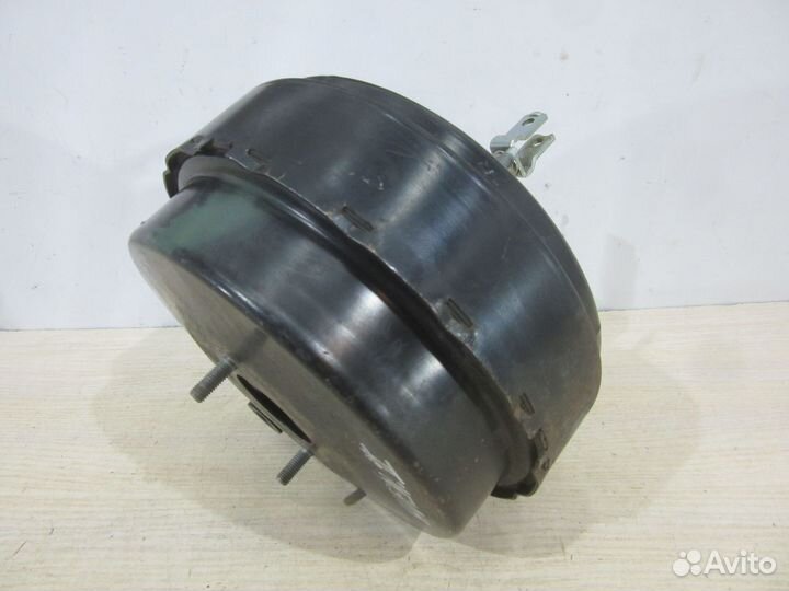 Усилитель тормозов вакуумный Toyota Avensis II