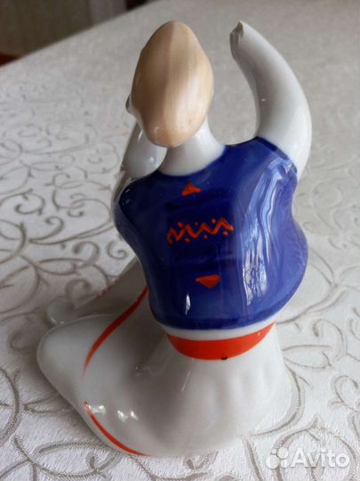 Фарфоровая статуэтка 1960-е
