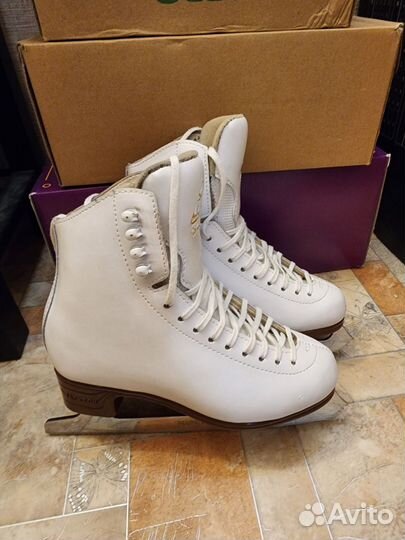 Фигурные коньки jackson artiste 4c