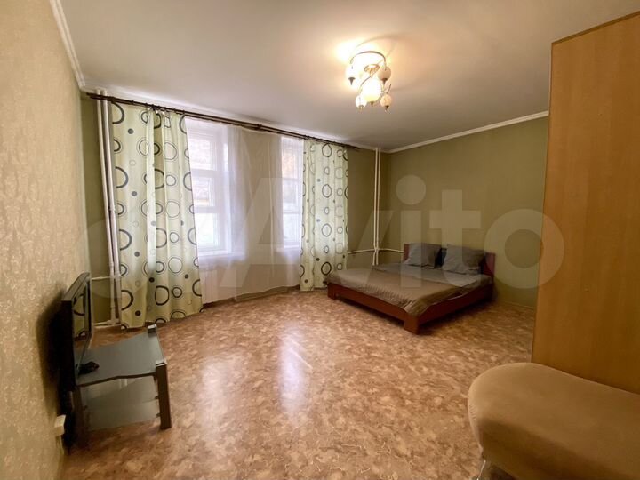 2-к. квартира, 52 м², 1/5 эт.