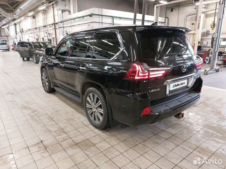 Lexus LX 5.7 AT, 2016, 182 777 км