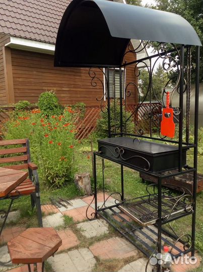 Мангал с крышей и печкой