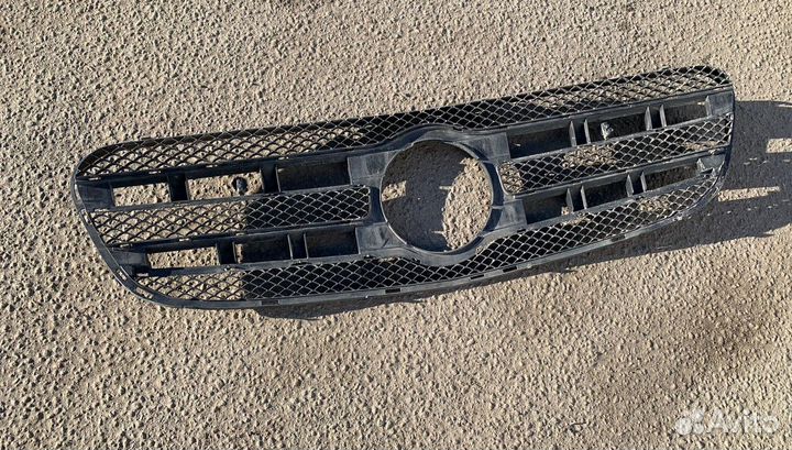 Решетка радиатора GLA X156