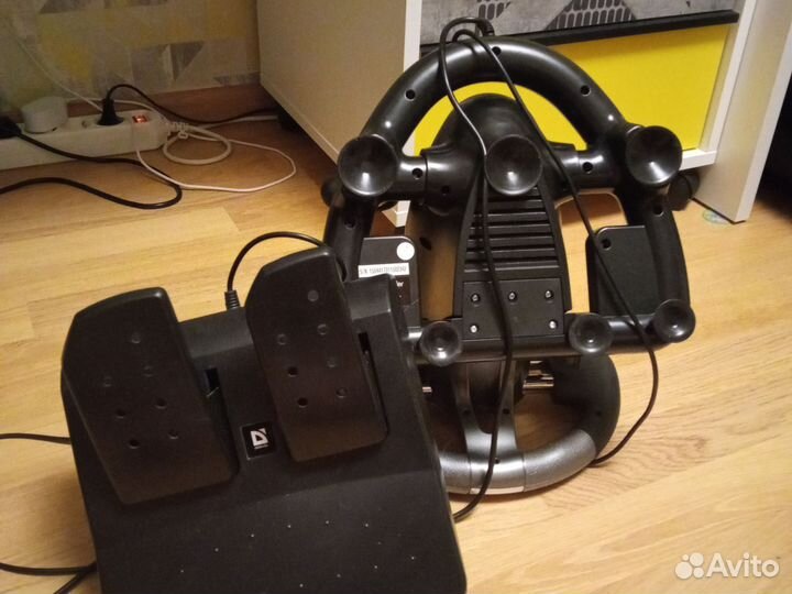 Игровой руль для пк с педалями