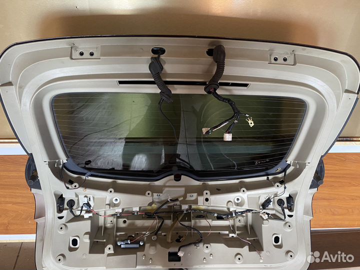 Дверь багажника на Infinity QX50