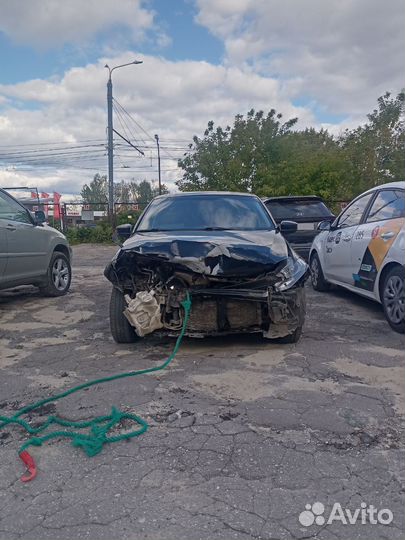 Volkswagen Polo 1.6 МТ, 2011, битый, 276 000 км