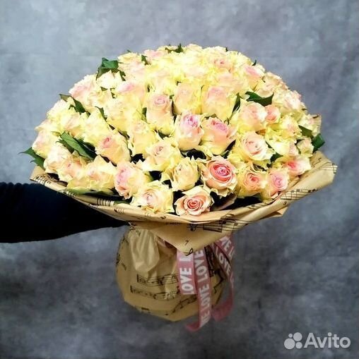 Букет из цветов на 8 марта