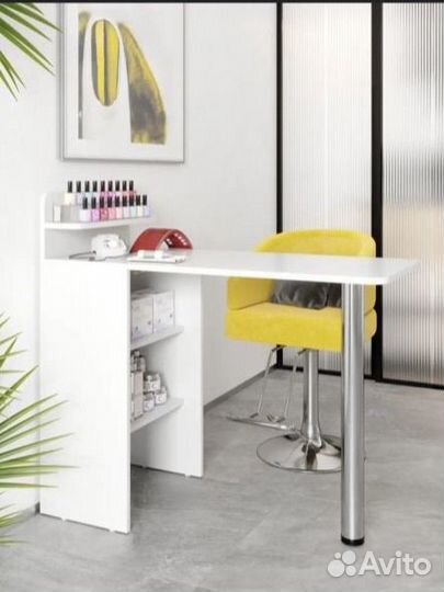 Маникюрный стол складной