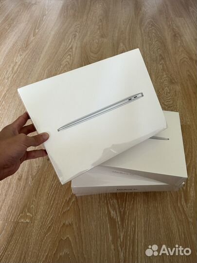 Macbook Air 13 2020 M1 8/256GB Silver