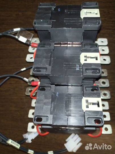 Omron J7KN-40 24D 3-Pole 18.5KW 24VDC Contactor