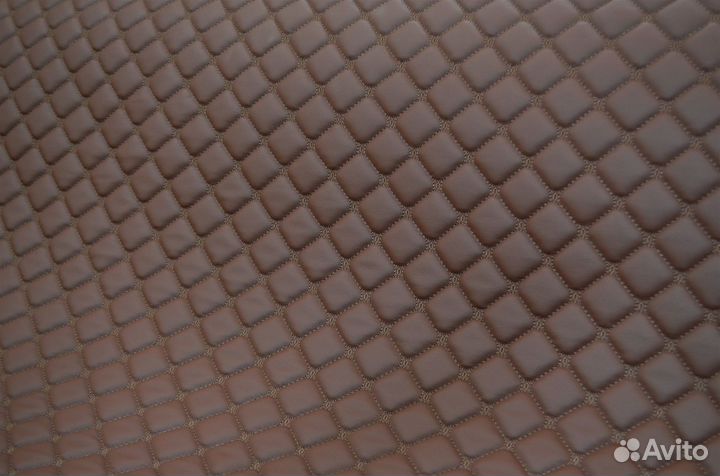 Стеганая экокожа коричневая рисунок квадрат