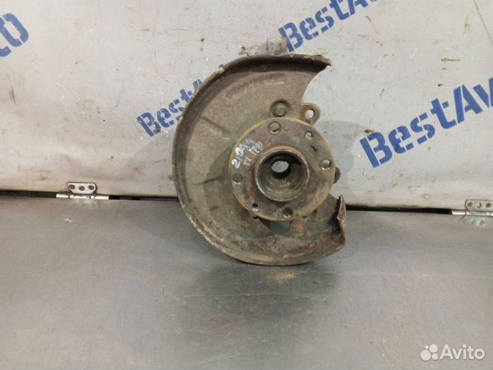 Кулак поворотный передний правый LADA 2108 2001