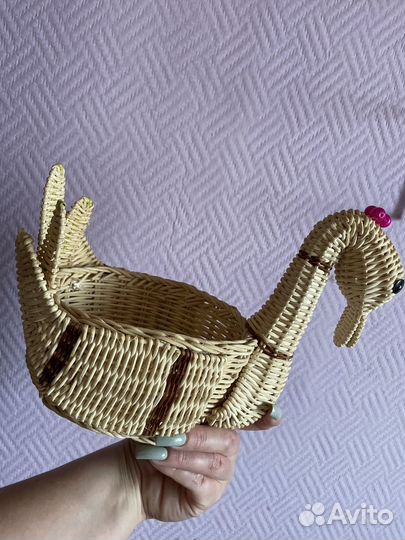 Корзинка плетенная