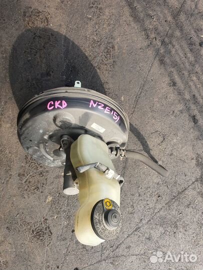 Главный тормозной цилиндр c Toyota Auris NZE151H 1