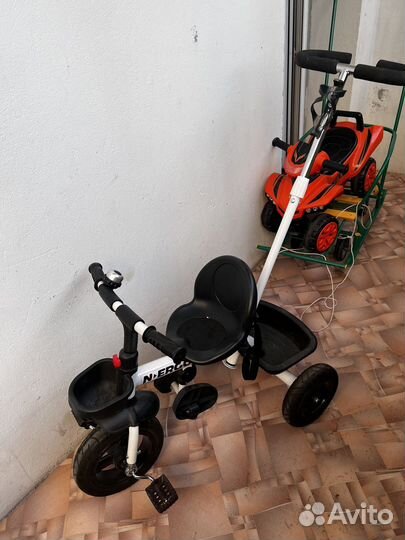 Детский велосипед с родительской ручкой