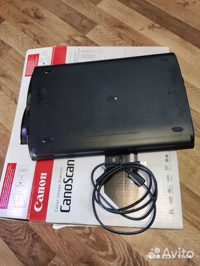 Сканер Canon CanoScan LiDE 100