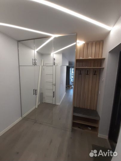 Шкаф распашной