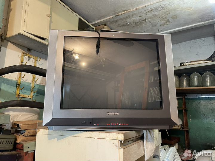 Телевизор плоский Panasonic