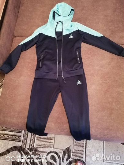 Спортивный костюм женский