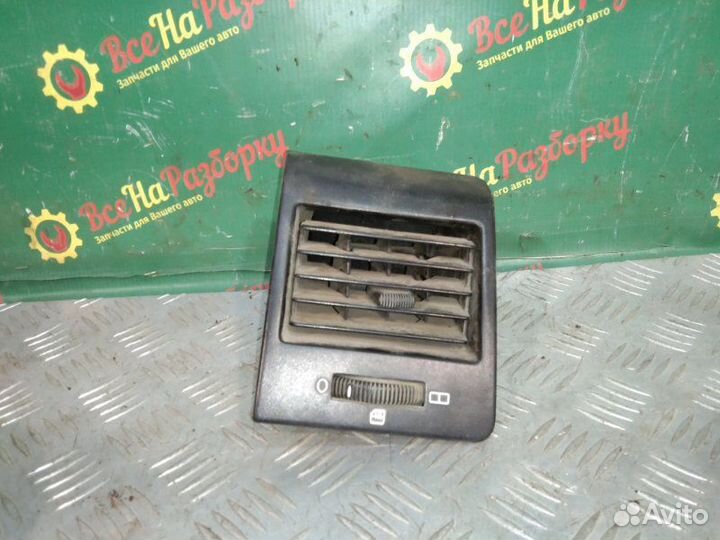 Дефлектор воздуховода правый Mercedes-Benz Vito