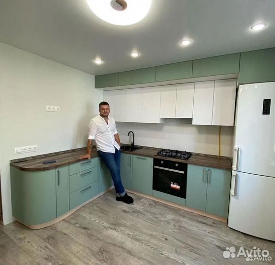 Кухонный гарнитур с техникой