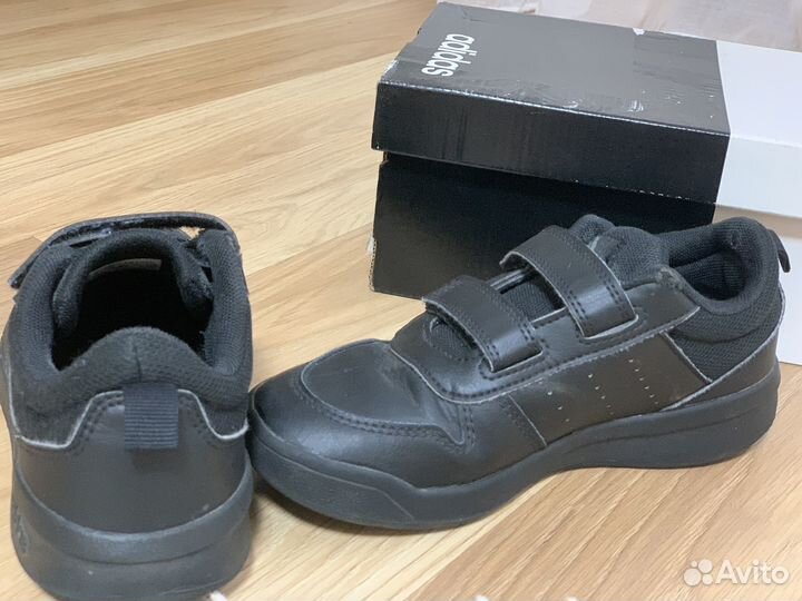 Кроссовки adidas 32 размер
