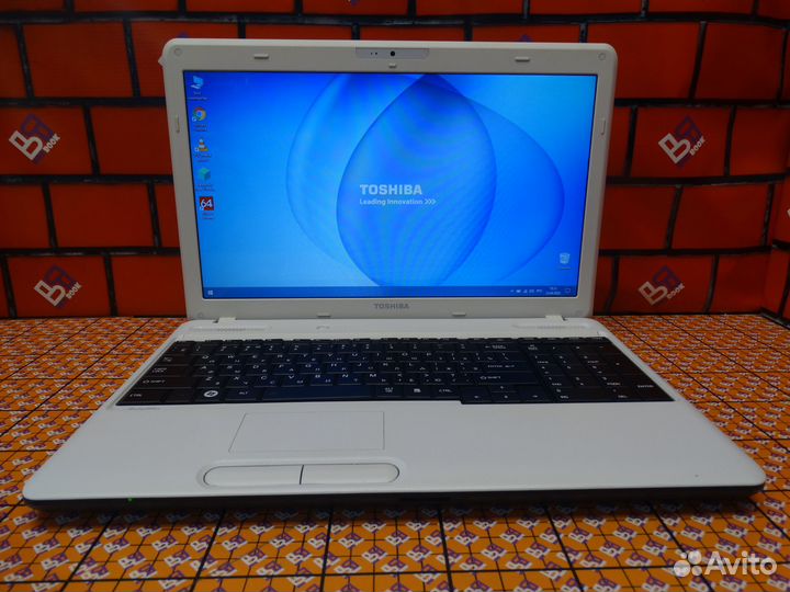 Ноутбук Toshiba i5-2gen/Intel HD 3000/8 RAM/320HDD