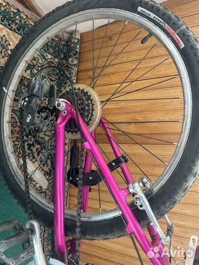 Продам велосипед подростковый Specialized