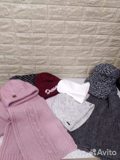 Шапки и шарфы женские пакетом