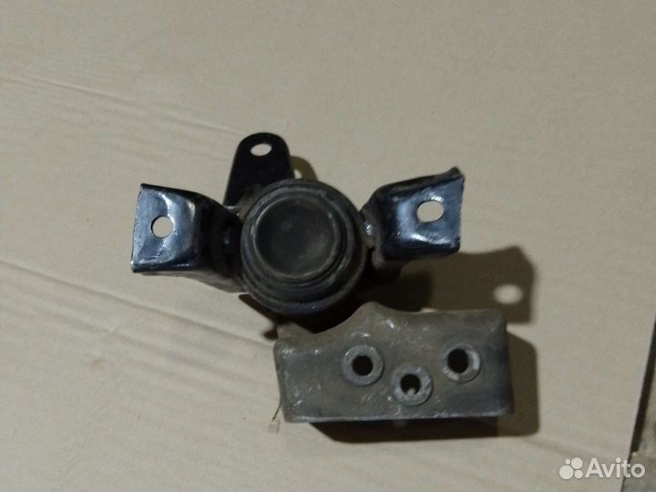 Опора двигателя правая Lifan Solano