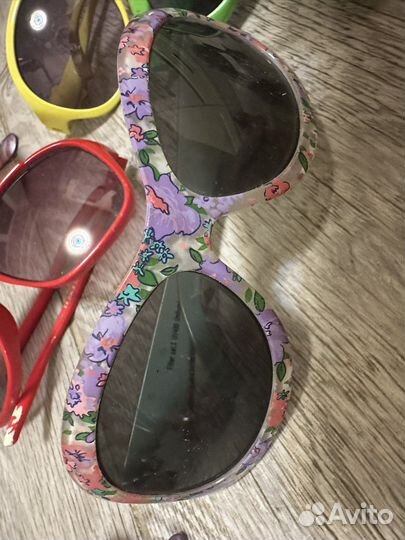 Солнцезащитные очки на девочку б/у