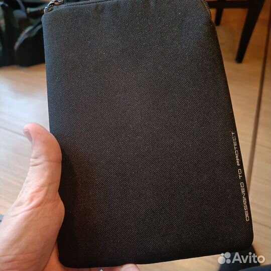 Планшет Lenovo s8-50lc в чехле