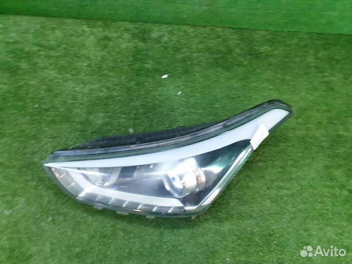 Фара левая Hyundai Creta