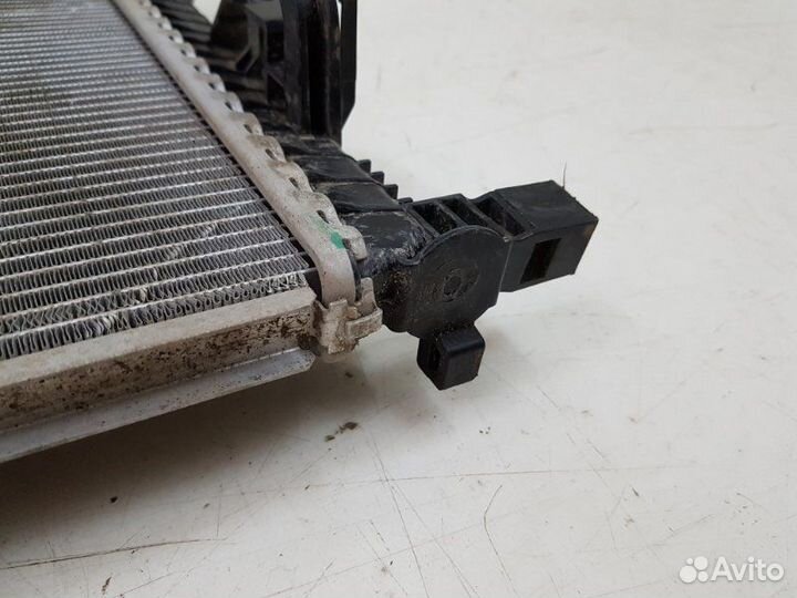 Радиатор охлаждения Renault Duster 1