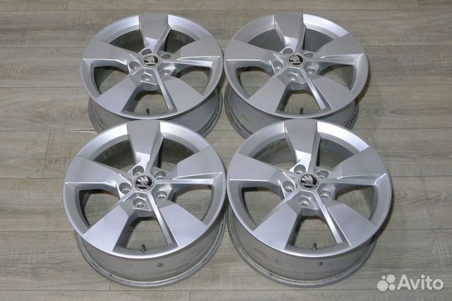 Комплект оригинальных дисков R17 Skoda Yeti