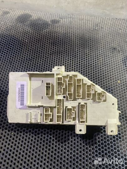 Блок предохранителей Cirrus Stratus Крайслер Цирус