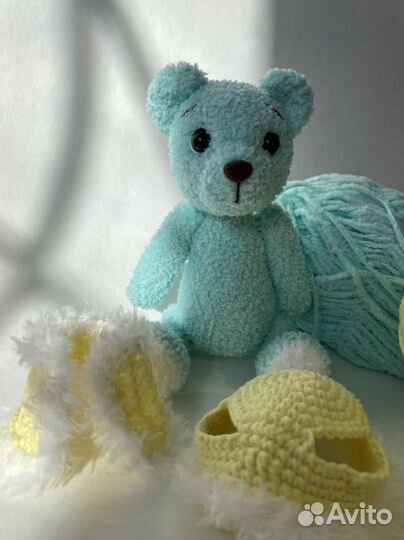 Вязаная игрушка ручной работы Амигуруми. Мишка