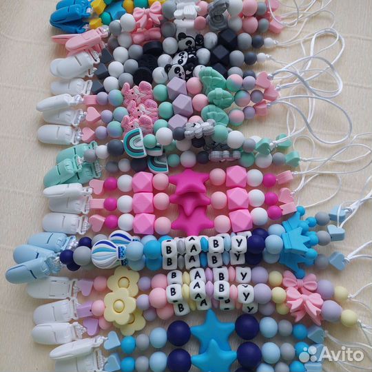 Именной держатель для соски из пищевого силикона