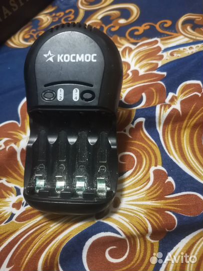 Зарядка для батареек