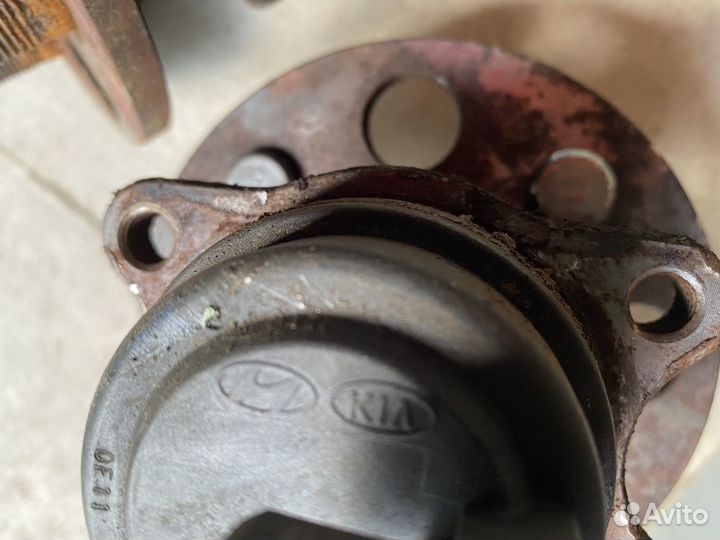 Ступица в сборе задняя Hyundai-Kia 52750-1Cххх