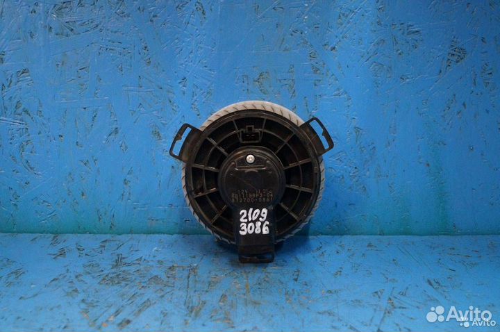 Моторчик печки Mazda 3 8727000861